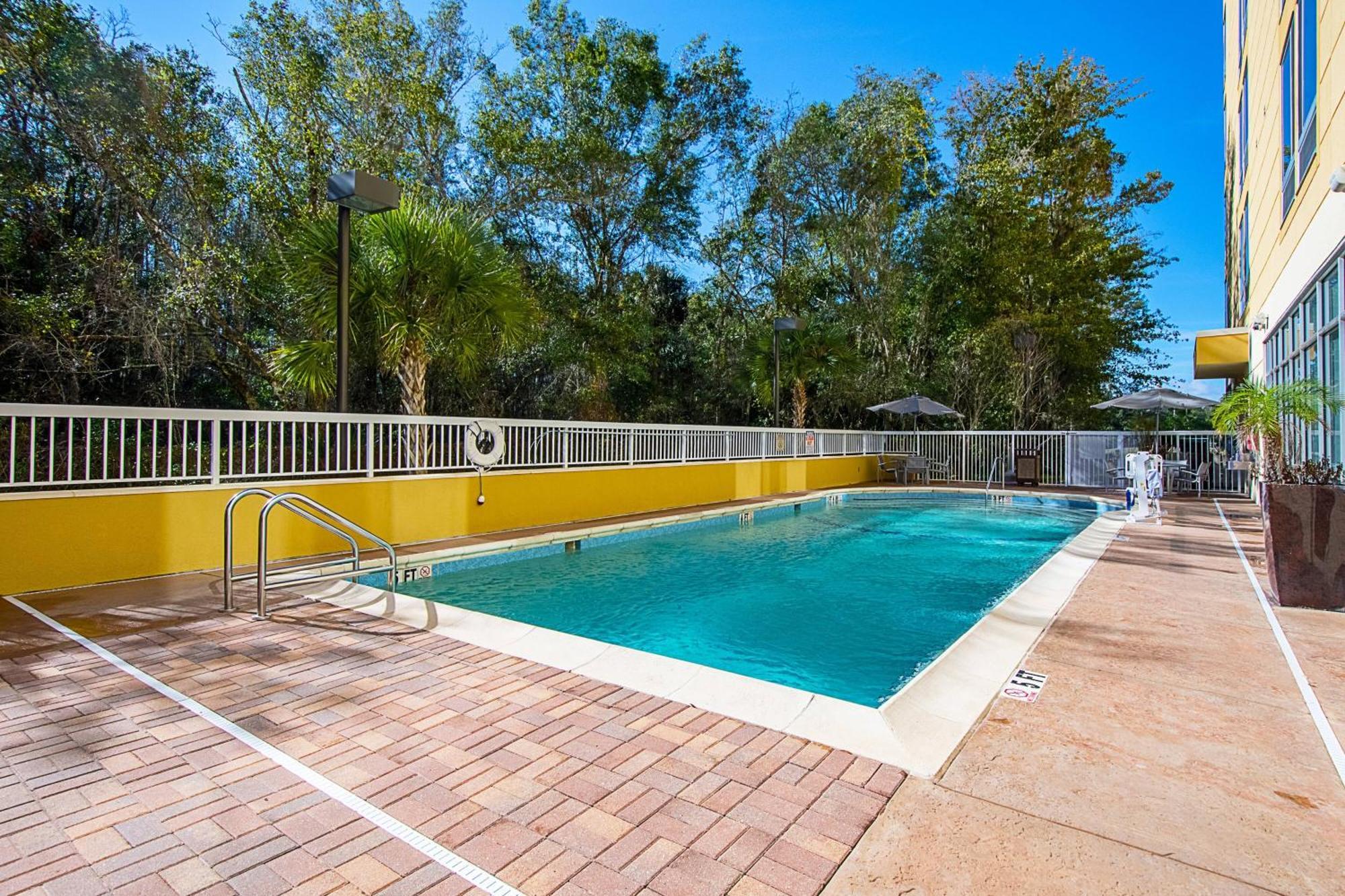 Springhill Suites Tampa North/Tampa Palms Εξωτερικό φωτογραφία